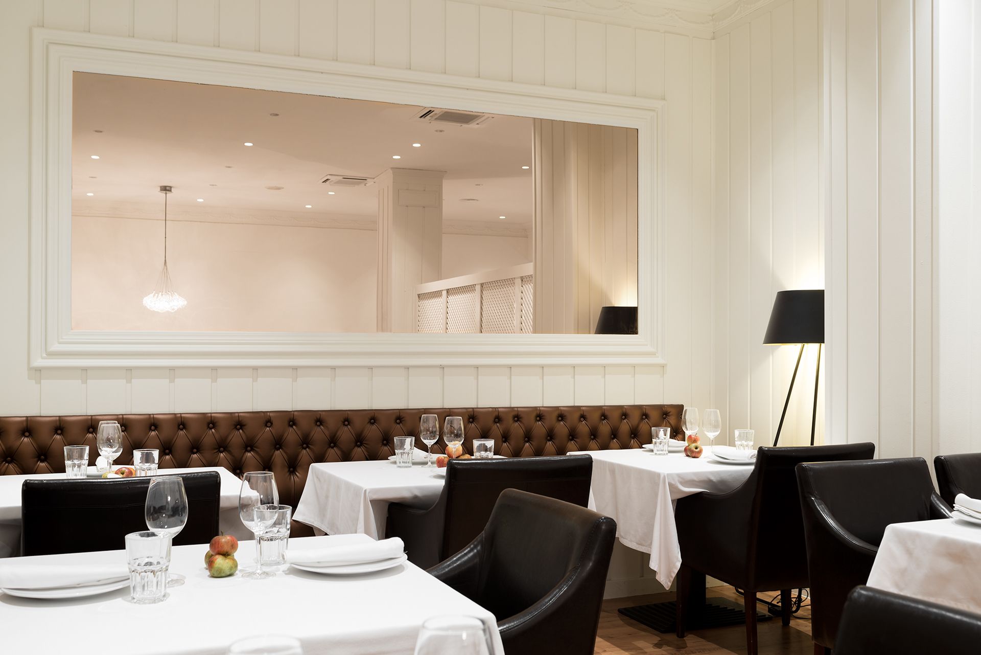 Fotografía de interiorismo. Restaurante Naguar